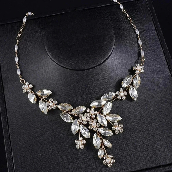 Heandmade Bridal set  Hairpiece, Necklace, earrings and Bridal sash main image 8